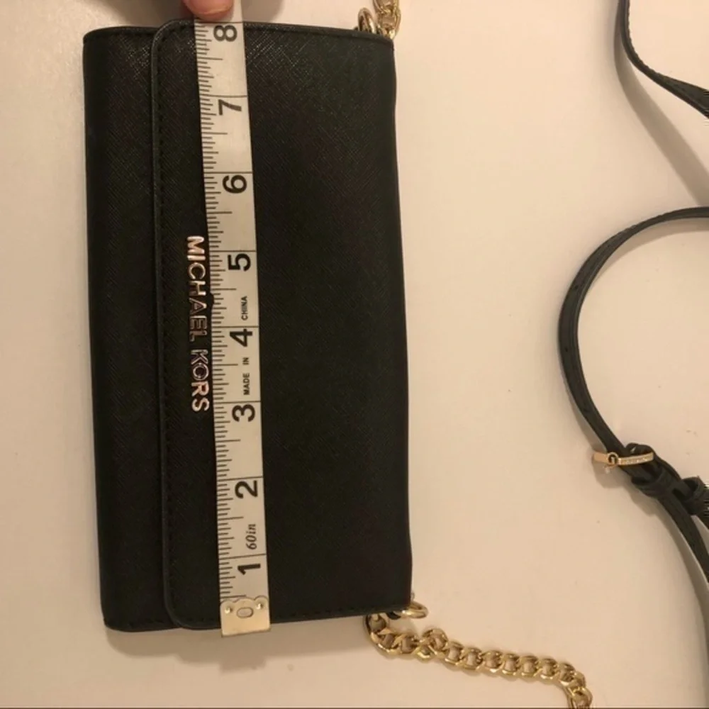 Michael kors convertible crossbody clutch bag